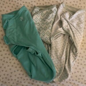SwaddleMe Small/Med Velcro swaddles